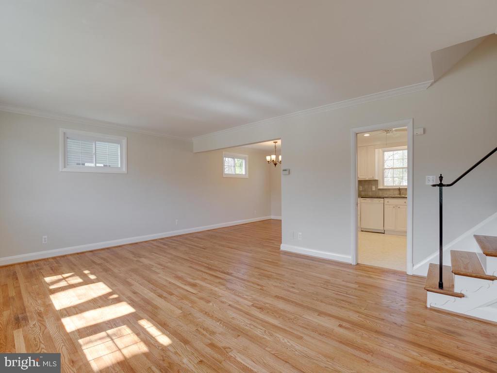 116 Felton Road Lutherville-Timonium, MD 21093 - Photo 5 of 40 Gorgeous, freshly refinished floors