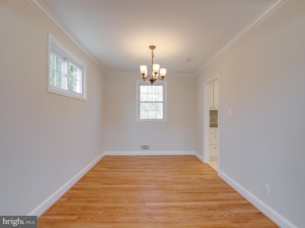 116 Felton Road Lutherville-Timonium, MD 21093 - Photo 8 of 40 Separate dining room