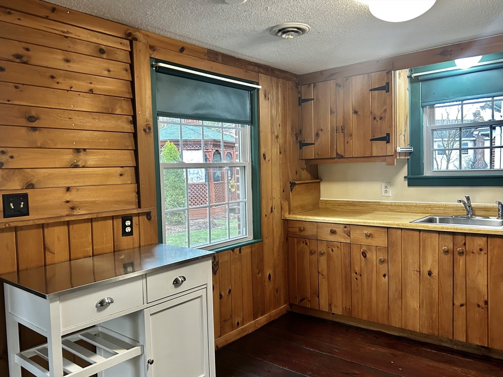 6 Long Farm Terrace, Unit 6 Greenfield, MA 01301 - Photo 3 of 24