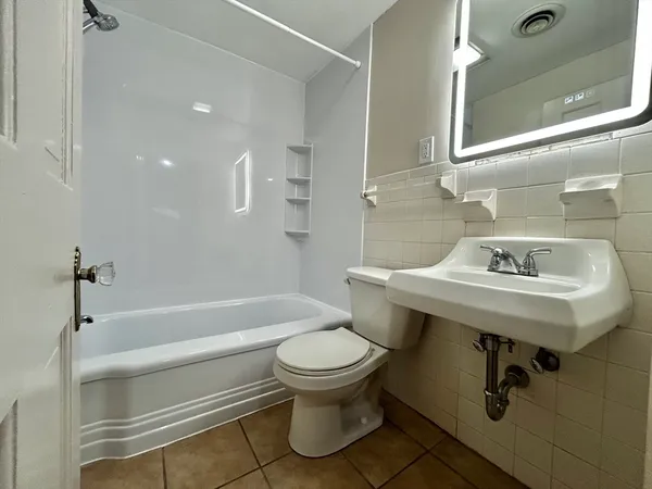 $1,550 | 6 Long Farm Terrace, Unit 6, Greenfield, MA 01301