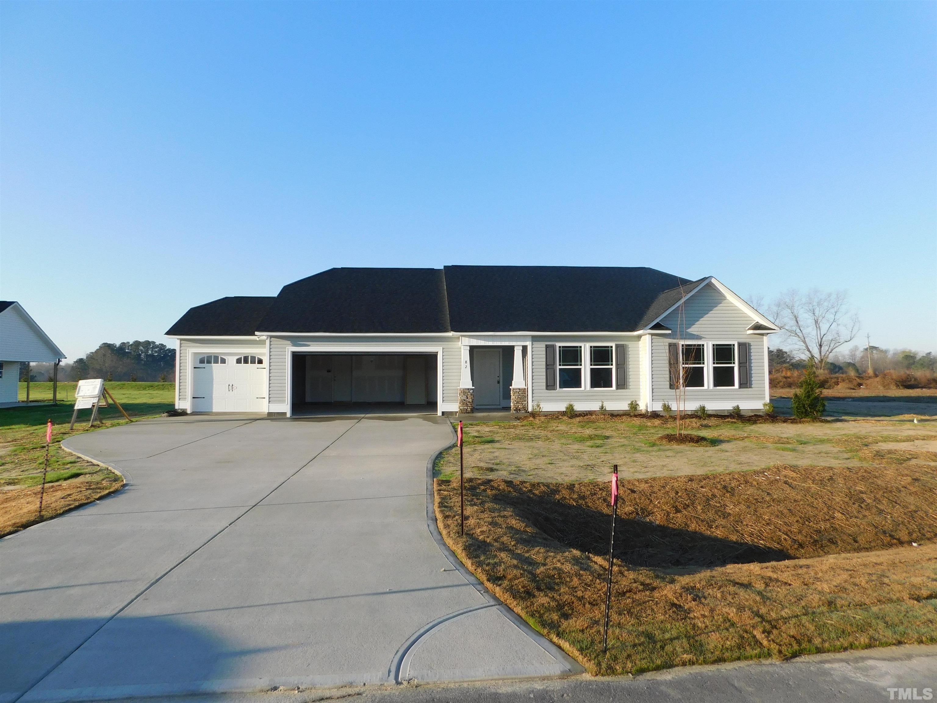 82 Touchdown Way Benson, NC 27504 - Photo 3 of 23 Gallery Image 3