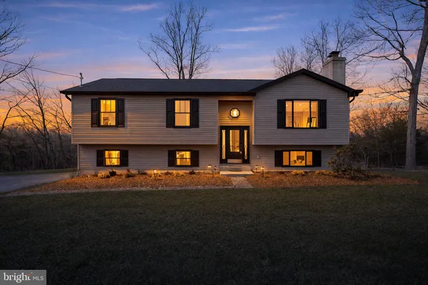 $389,900 | 80 Scotsmans Glen Road, Capon Bridge, WV 26711
