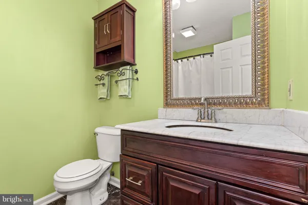 $389,900 | 80 Scotsmans Glen Road, Capon Bridge, WV 26711