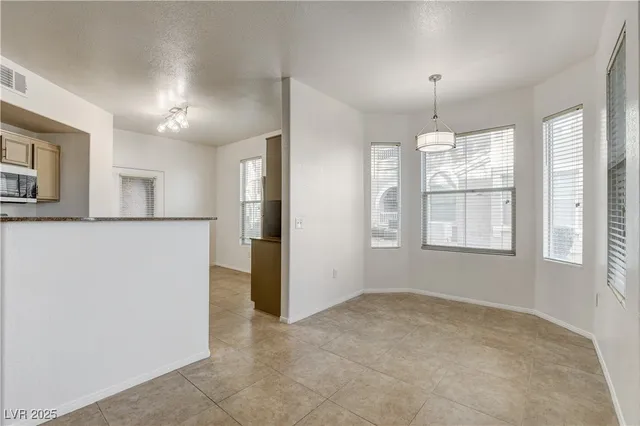 $1,850 | 9975 Peace Way, Unit 1034, Las Vegas, NV 89147