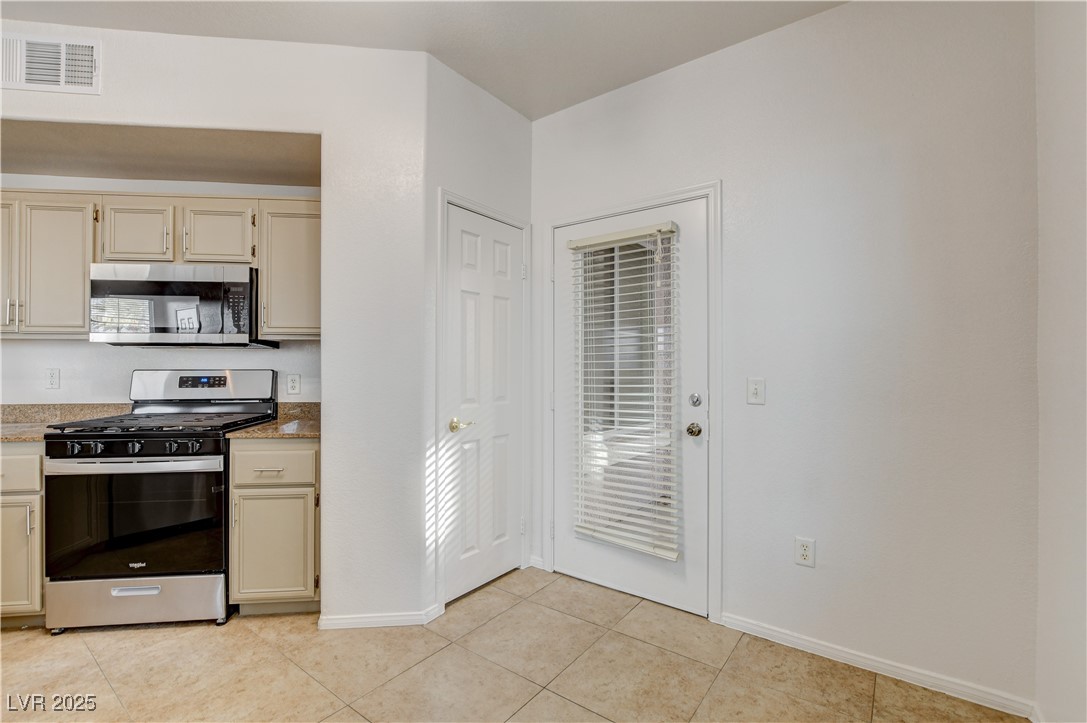 9975 Peace Way, Unit 1034 Las Vegas, NV 89147 - Photo 17 of 73