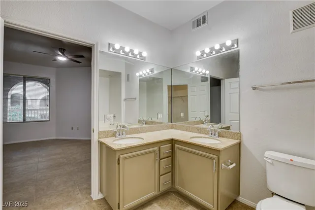 $1,850 | 9975 Peace Way, Unit 1034, Las Vegas, NV 89147