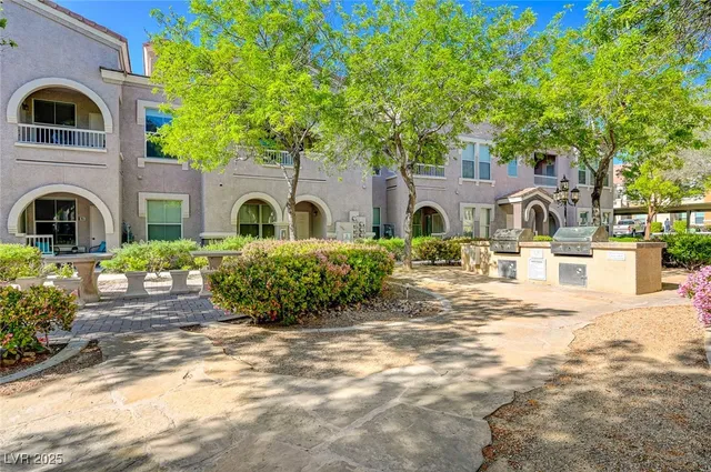 $1,850 | 9975 Peace Way, Unit 1034, Las Vegas, NV 89147