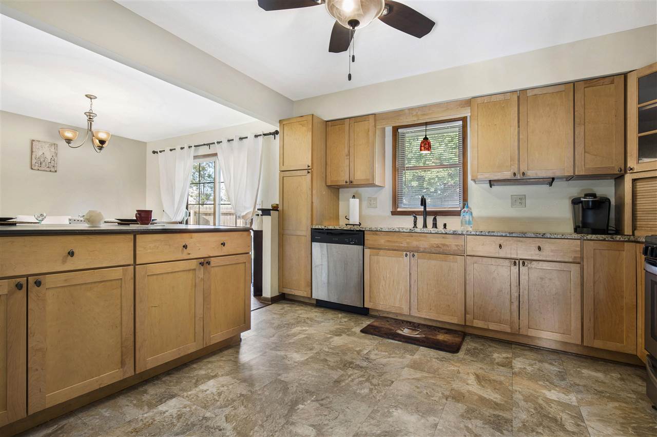 6205 Walnut Grove Road Loves Park, IL 61111 - Photo 4 of 22 Gallery Image 4