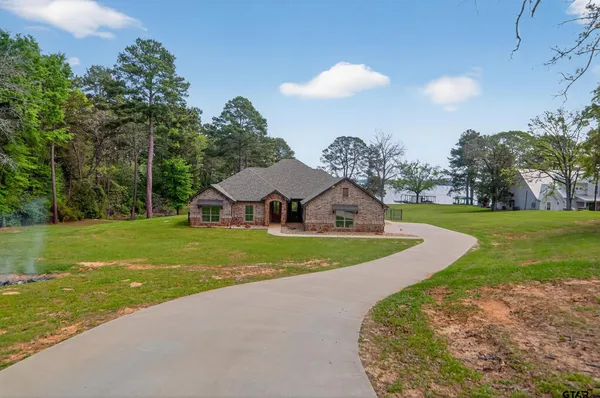 $899,000 | 10227 County Road 4101, Frankston, TX 75763