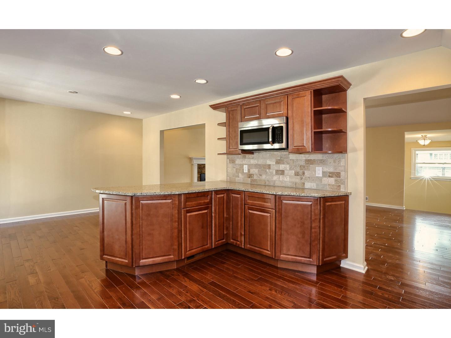 817 Hilltop Road Cinnaminson, NJ 08077 - Photo 3 of 18 Kitchen