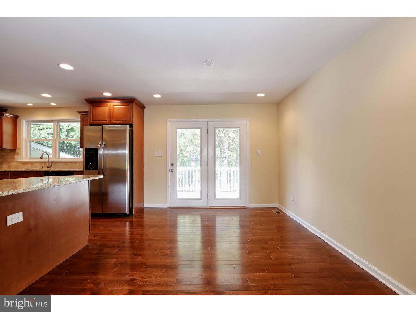 817 Hilltop Road Cinnaminson, NJ 08077 - Photo 4 of 18 Dining Room