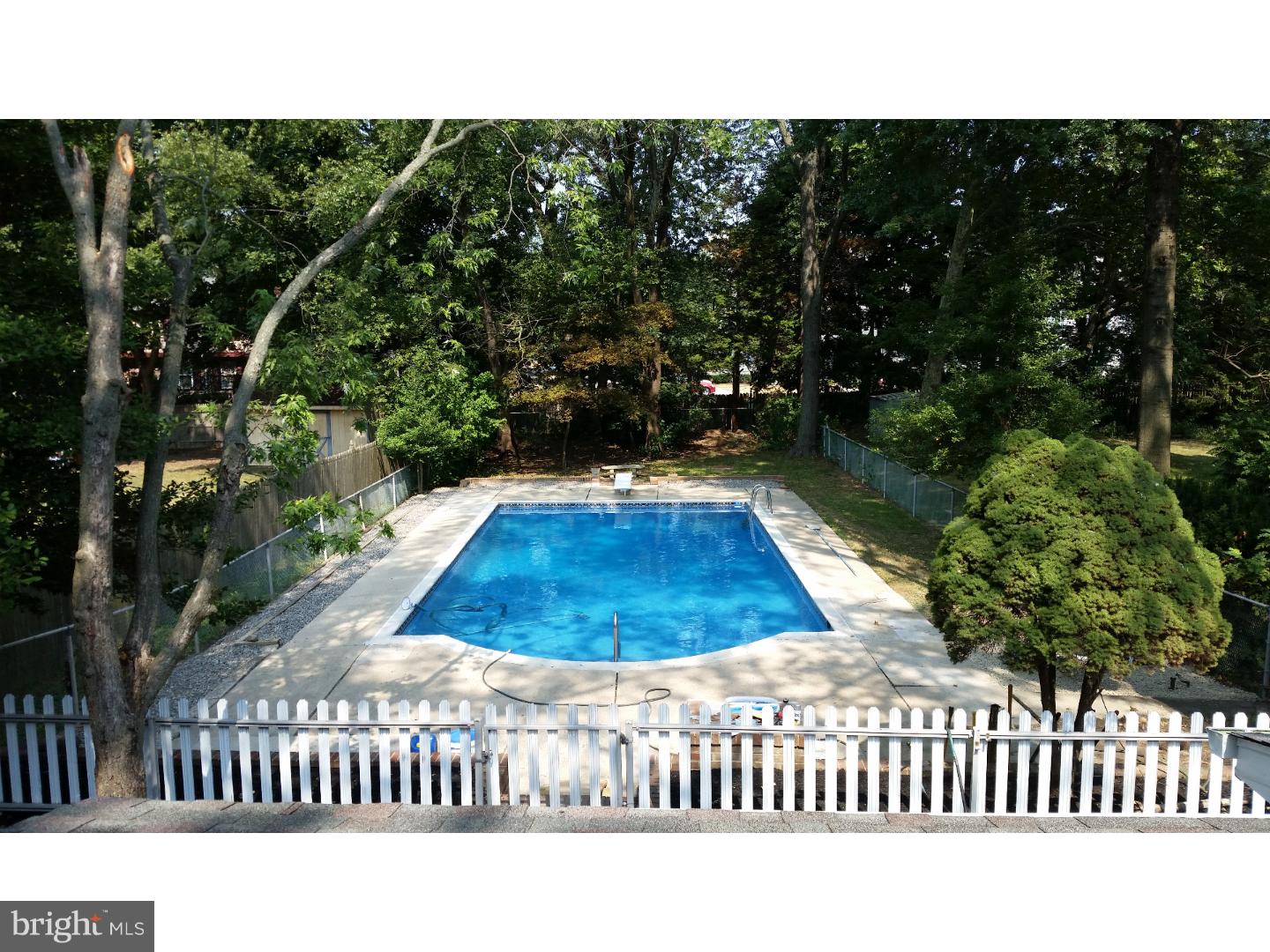817 Hilltop Road Cinnaminson, NJ 08077 - Photo 6 of 18 Pool