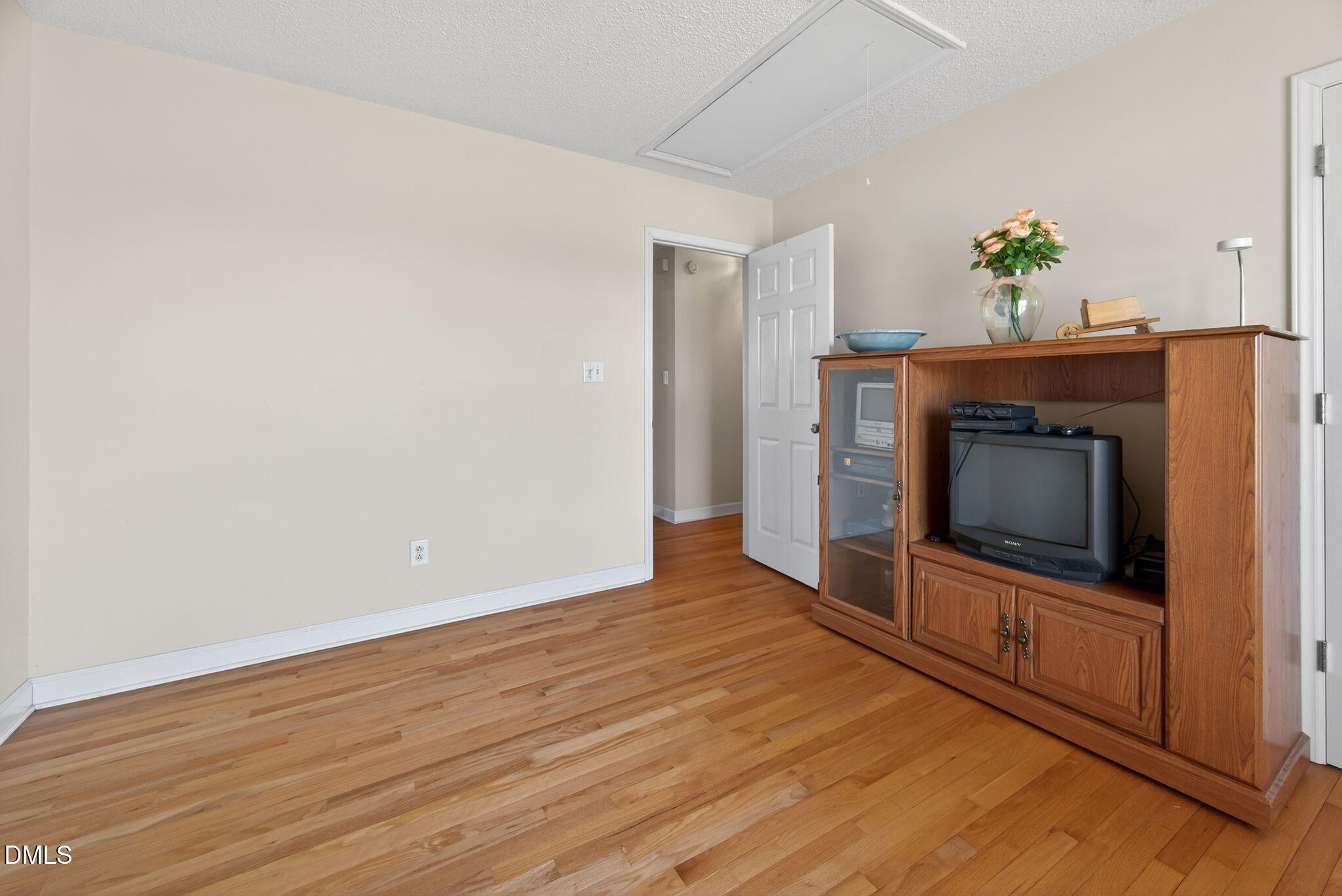 6571 Highway 231 Middlesex, NC 27557 - Photo 19 of 27 016