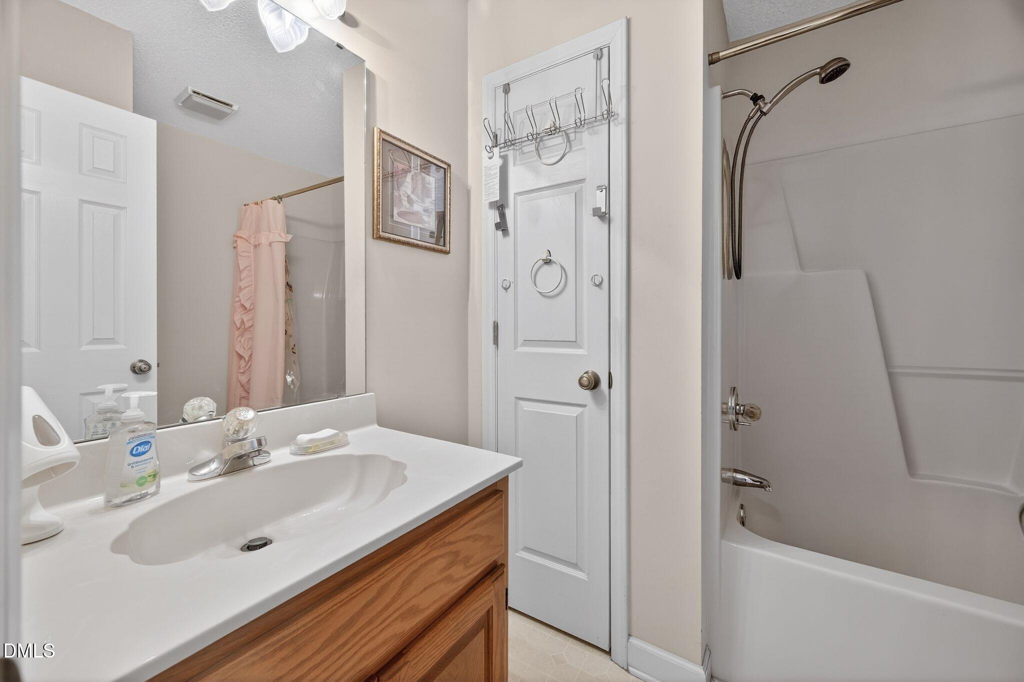 6571 Highway 231 Middlesex, NC 27557 - Photo 22 of 27 019