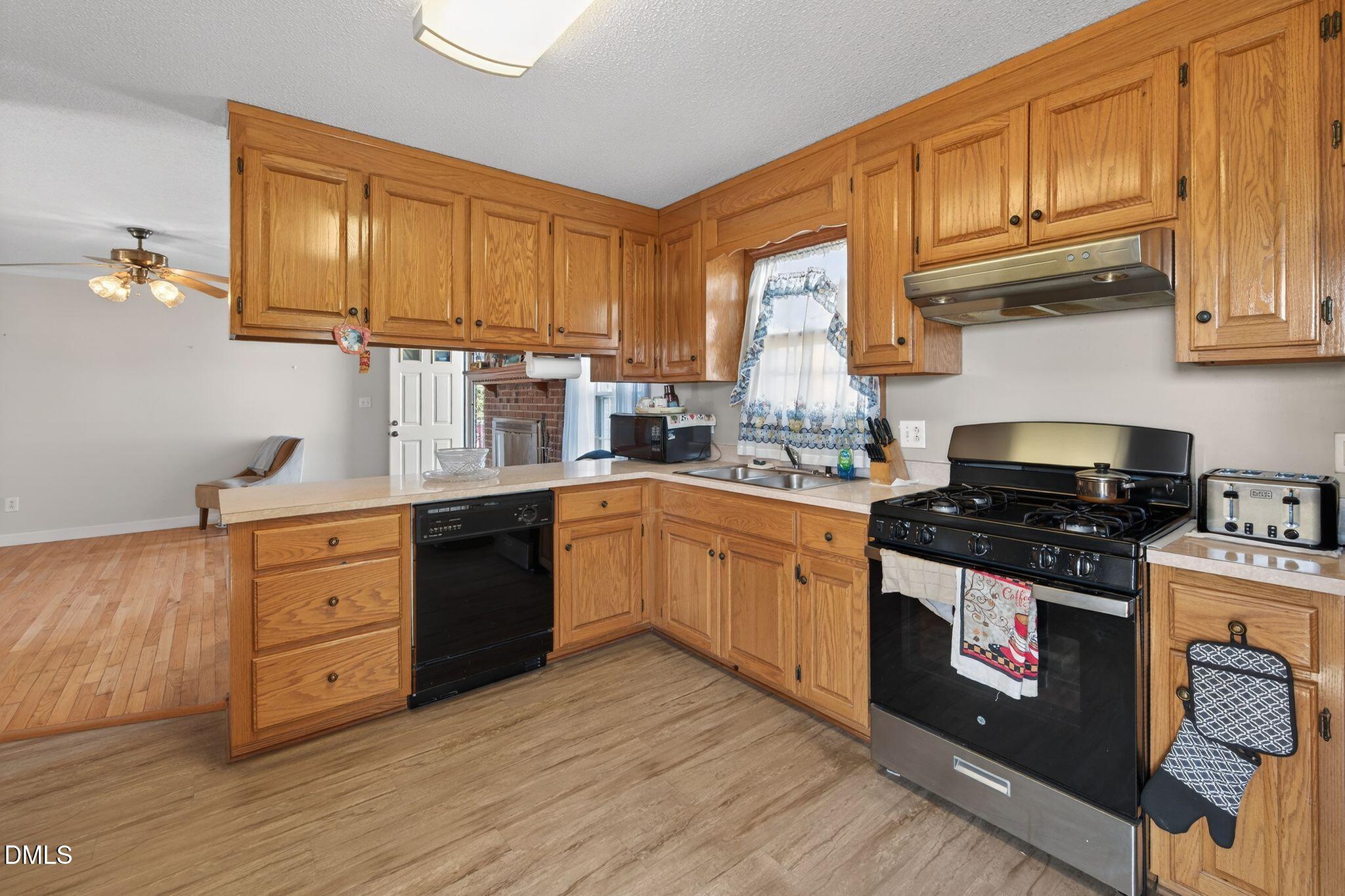 6571 Highway 231 Middlesex, NC 27557 - Photo 9 of 27 005