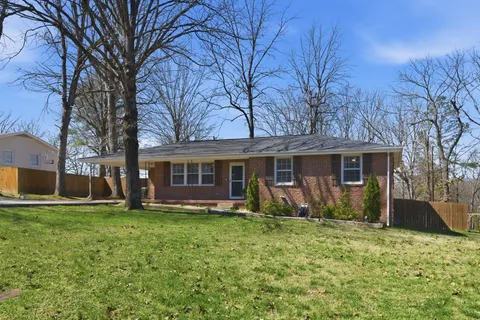 $335,000 | 2061-2 South Hummingbird Lane, Dickson, TN 37055