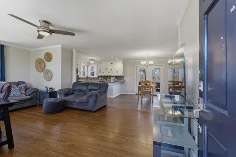 $335,000 | 2061-2 South Hummingbird Lane, Dickson, TN 37055