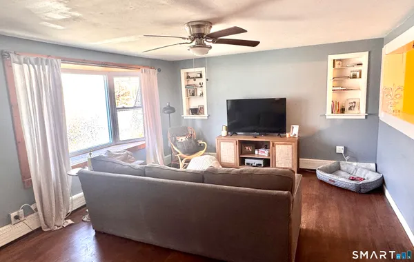 $1,950 | 110 Lake Road, Unit A, Andover, CT 06232