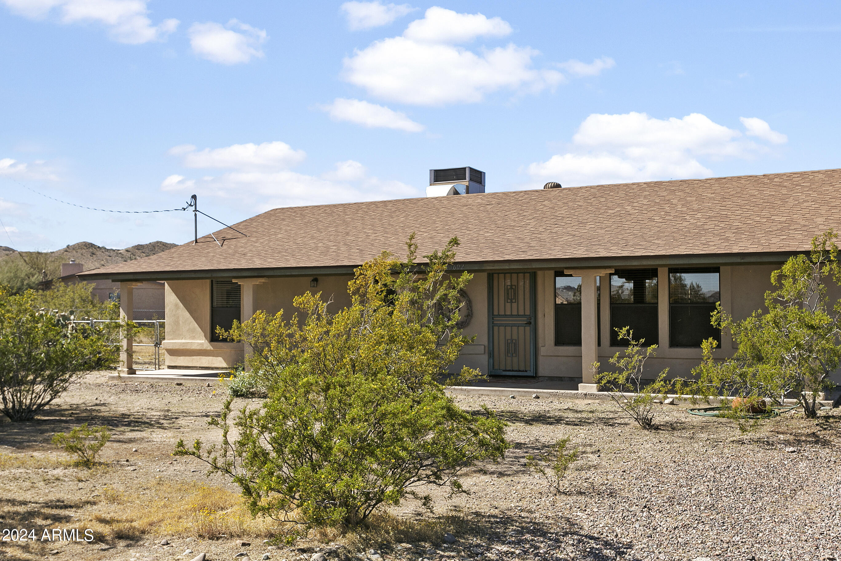 13602 South Kiva Road Buckeye, AZ 85326 - Photo 5 of 41 13602SKiva-002
