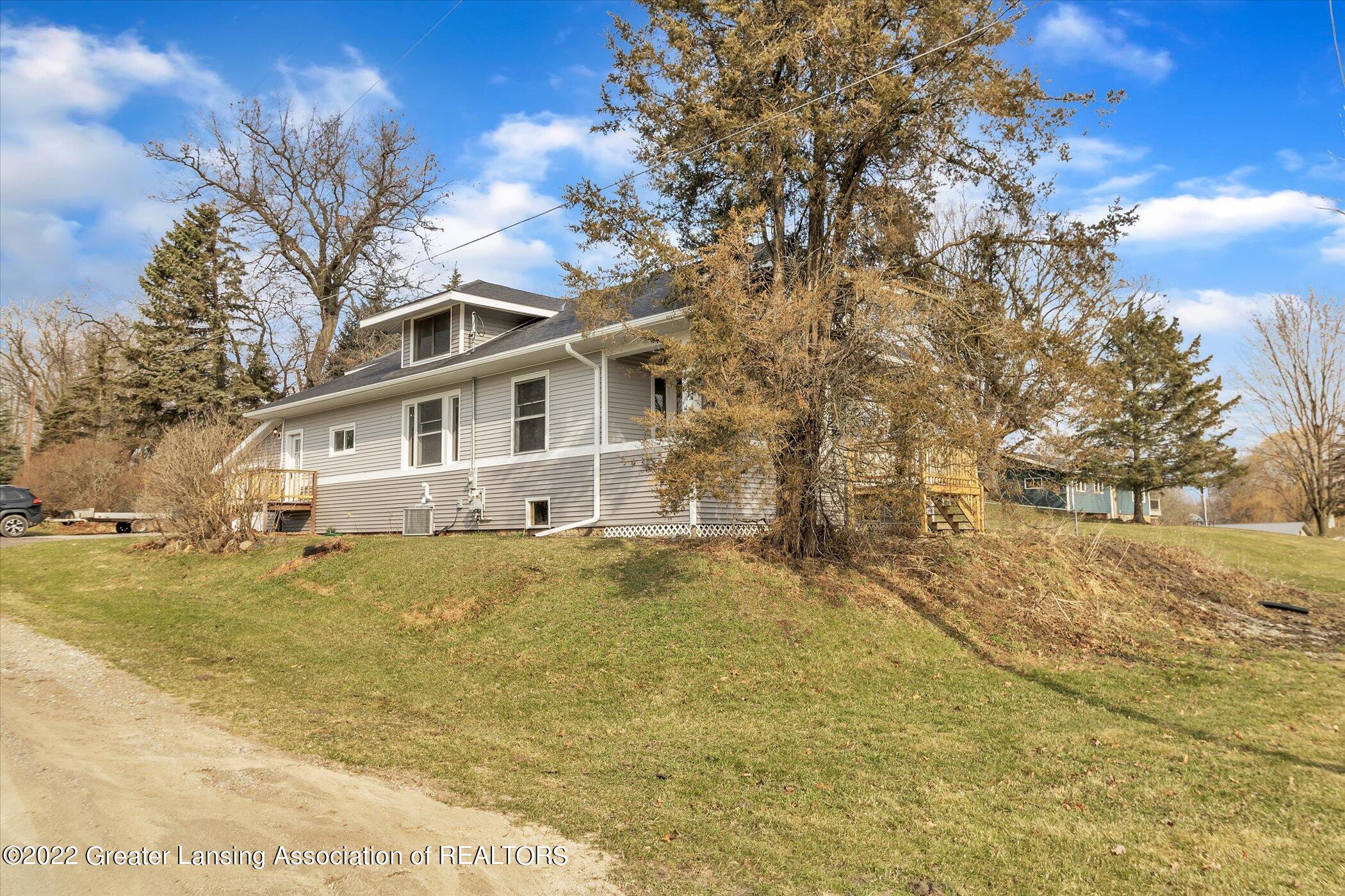 13218 Shaftsburg Road Perry, MI 48872 - Photo 39 of 39 Street View