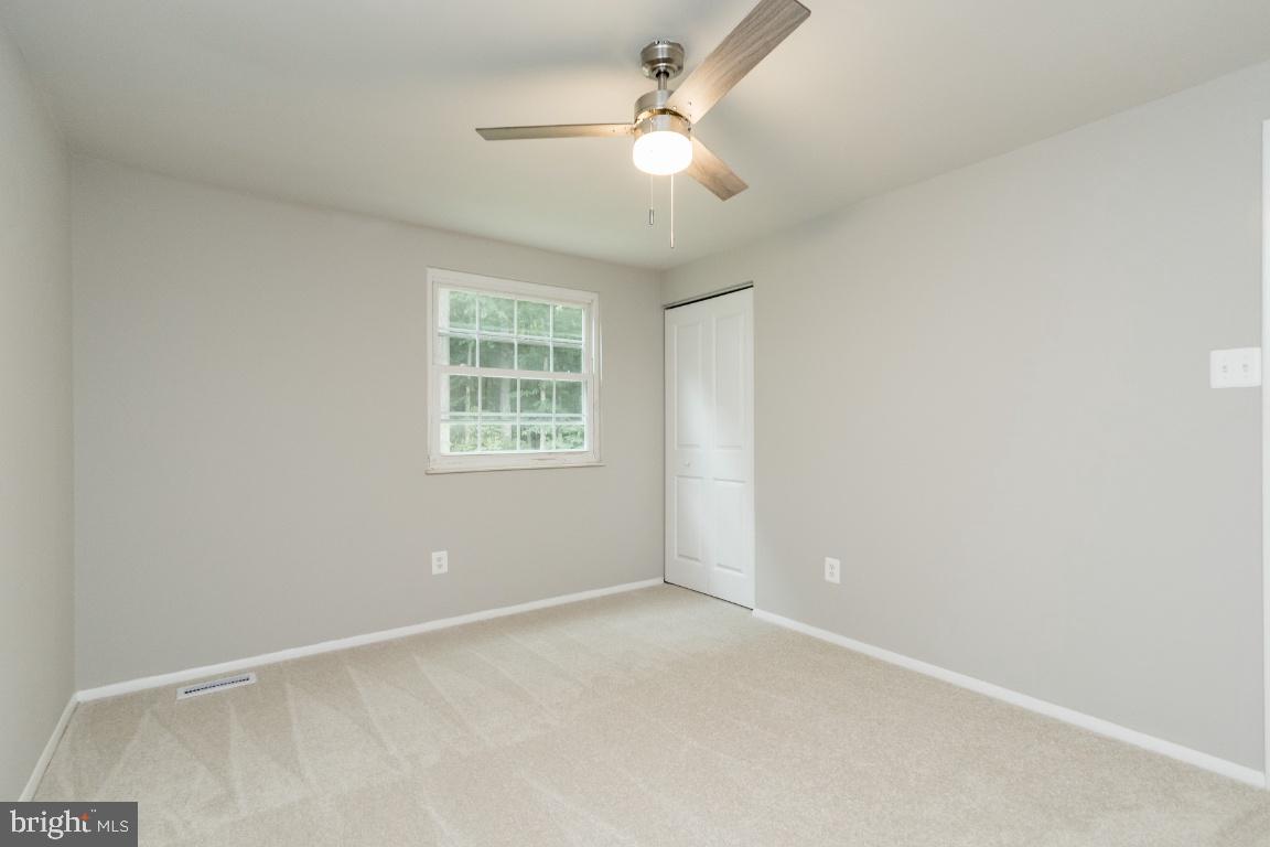 8474 Falling Leaf Road Springfield, VA 22153 - Photo 30 of 40