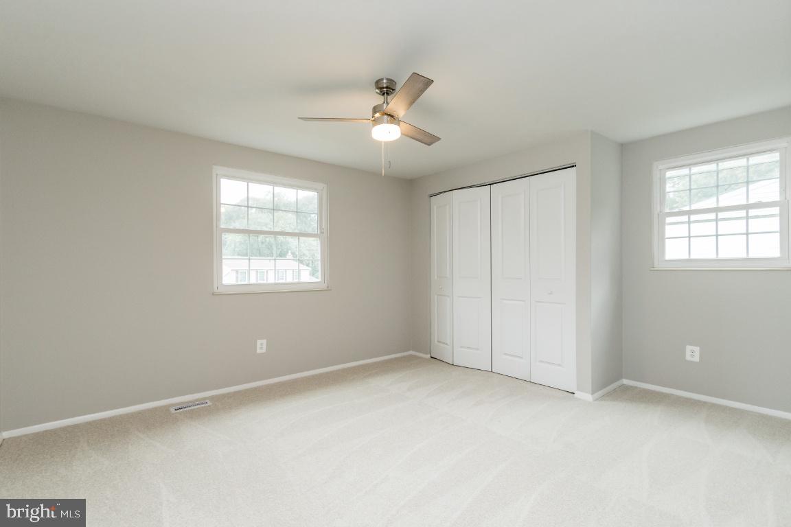 8474 Falling Leaf Road Springfield, VA 22153 - Photo 32 of 40