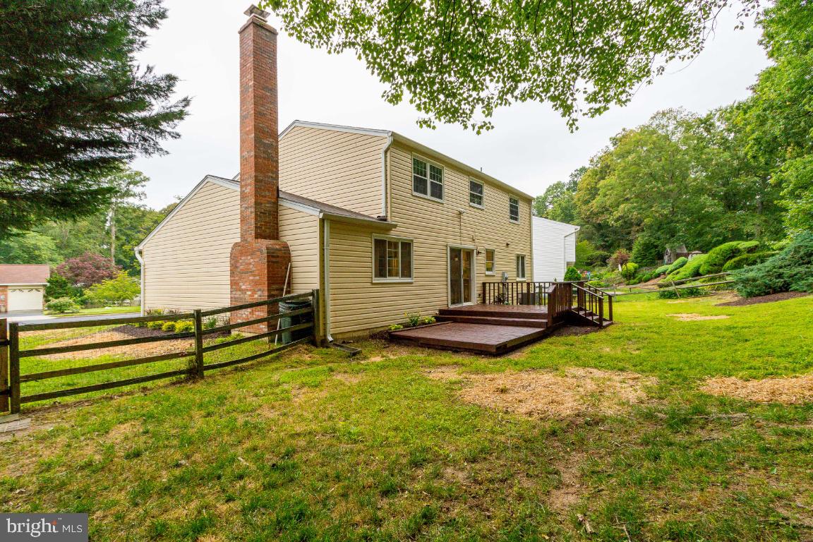 8474 Falling Leaf Road Springfield, VA 22153 - Photo 35 of 40
