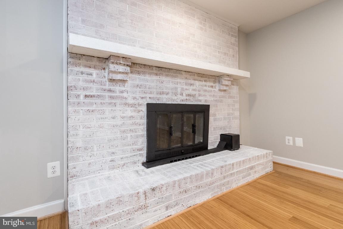 8474 Falling Leaf Road Springfield, VA 22153 - Photo 8 of 40