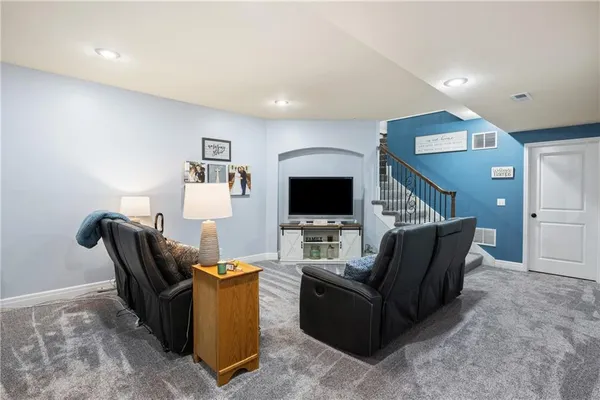$455,000 | 16513 West 168th Place, Olathe, KS 66062