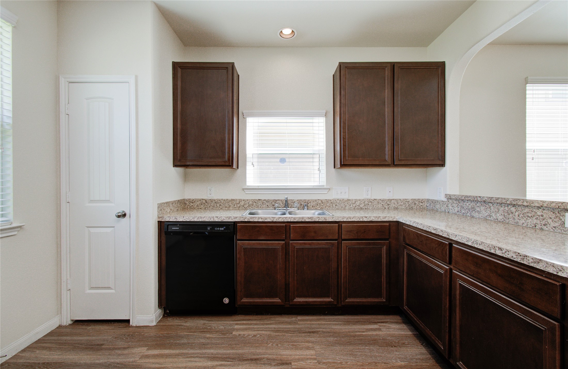 10410 Solitude Way Houston, TX 77044 - Photo 16 of 45