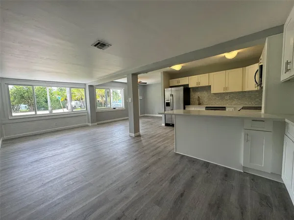 $3,100 | 2417 Northeast 15th Avenue, Pompano Beach, FL 33064