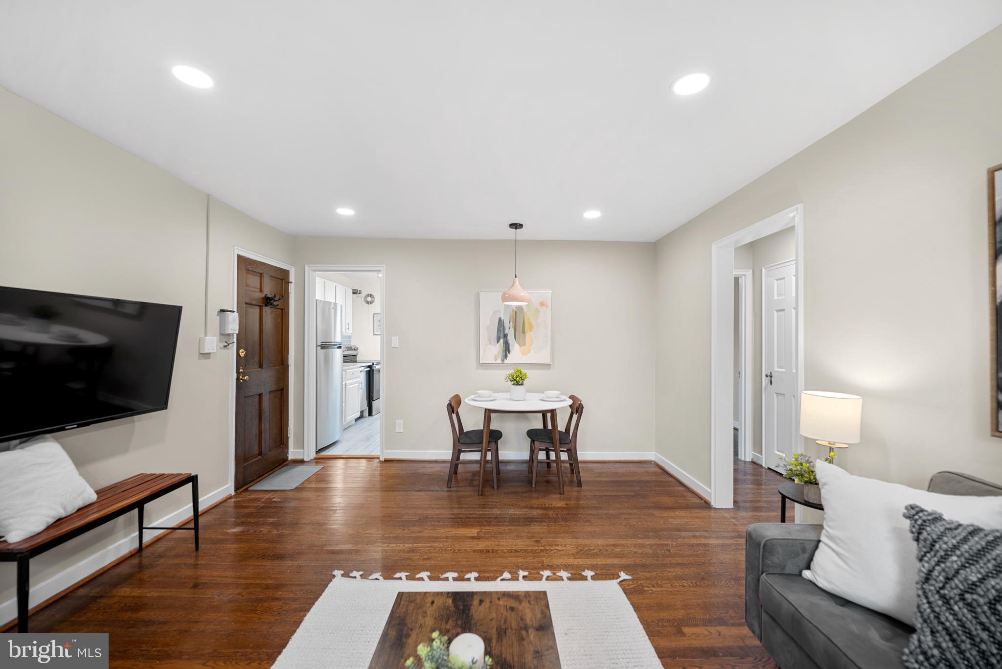 117 East Glebe Road, Unit C Alexandria, VA 22305 - Photo 22 of 23 Open Floorplan