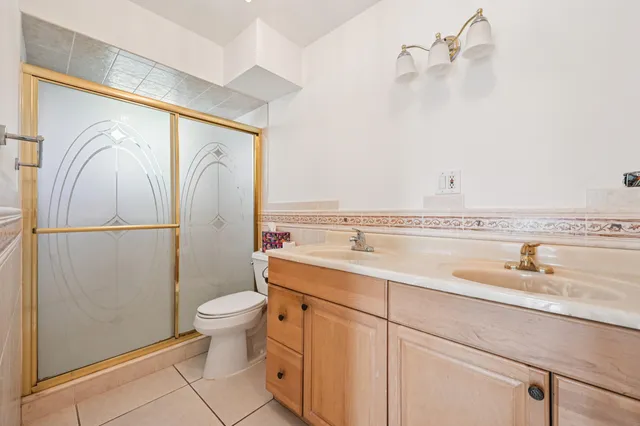 $174,999 | 7 West Greenway Drive North, Unit 111, Royal Palm Beach, FL 33411