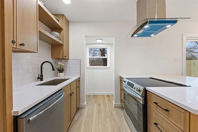 $249,000 | 215 Prairie Grove Drive, Dallas, TX 75217