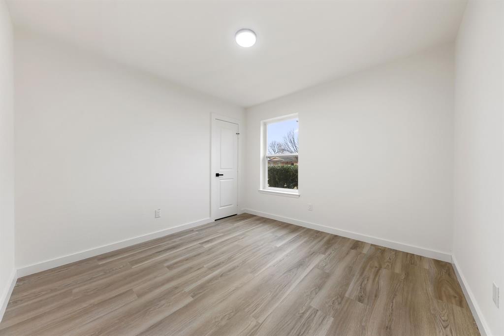 215 Prairie Grove Drive Dallas, TX 75217 - Photo 20 of 23