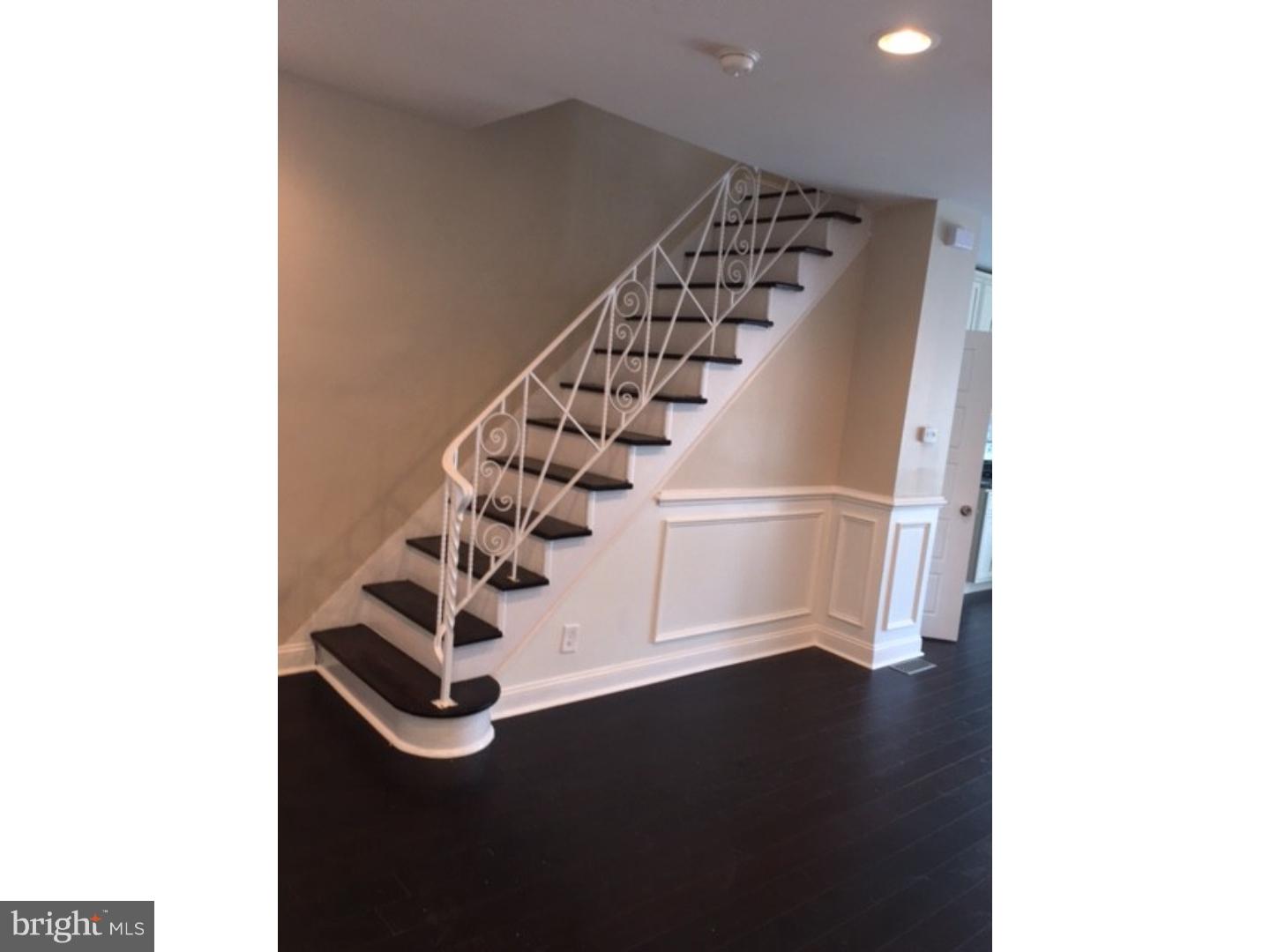 938 Flanders Road Philadelphia, PA 19151 - Photo 2 of 25 Gallery Image 2