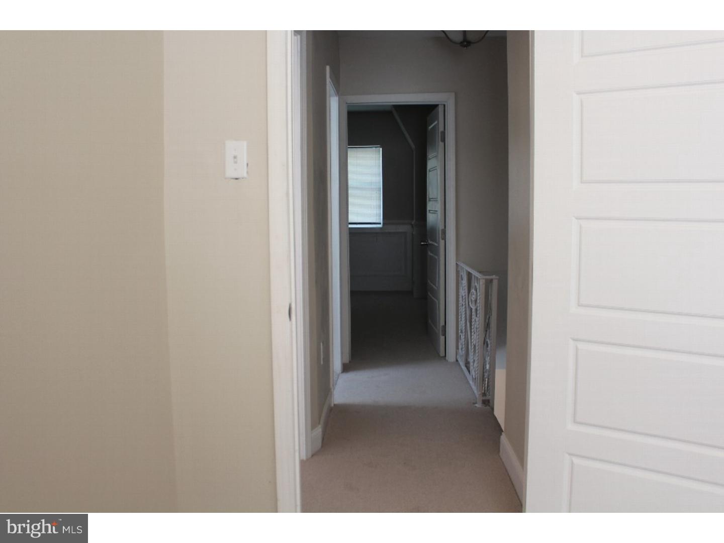 938 Flanders Road Philadelphia, PA 19151 - Photo 12 of 25 Gallery Image 12