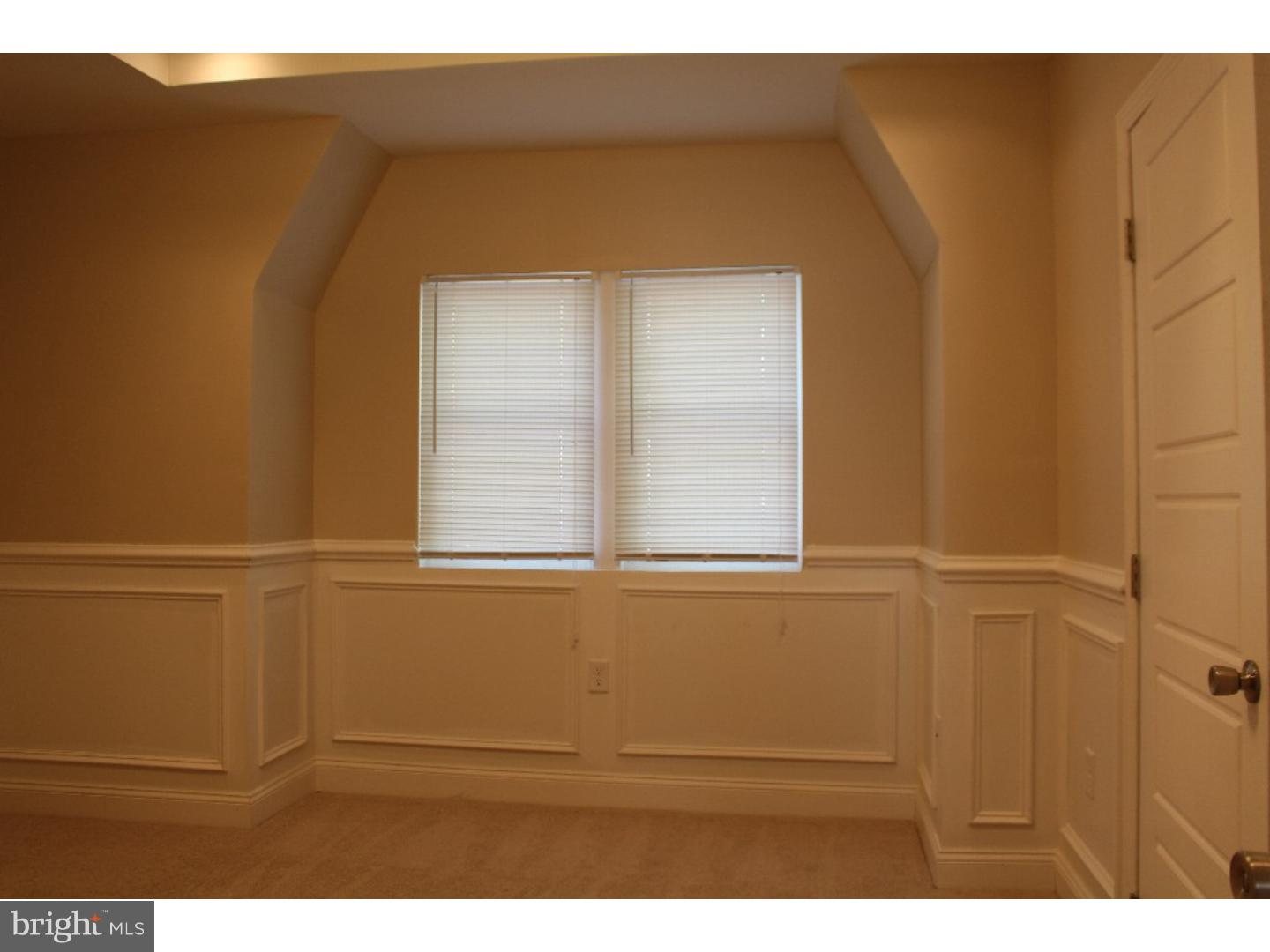 938 Flanders Road Philadelphia, PA 19151 - Photo 14 of 25 Gallery Image 14