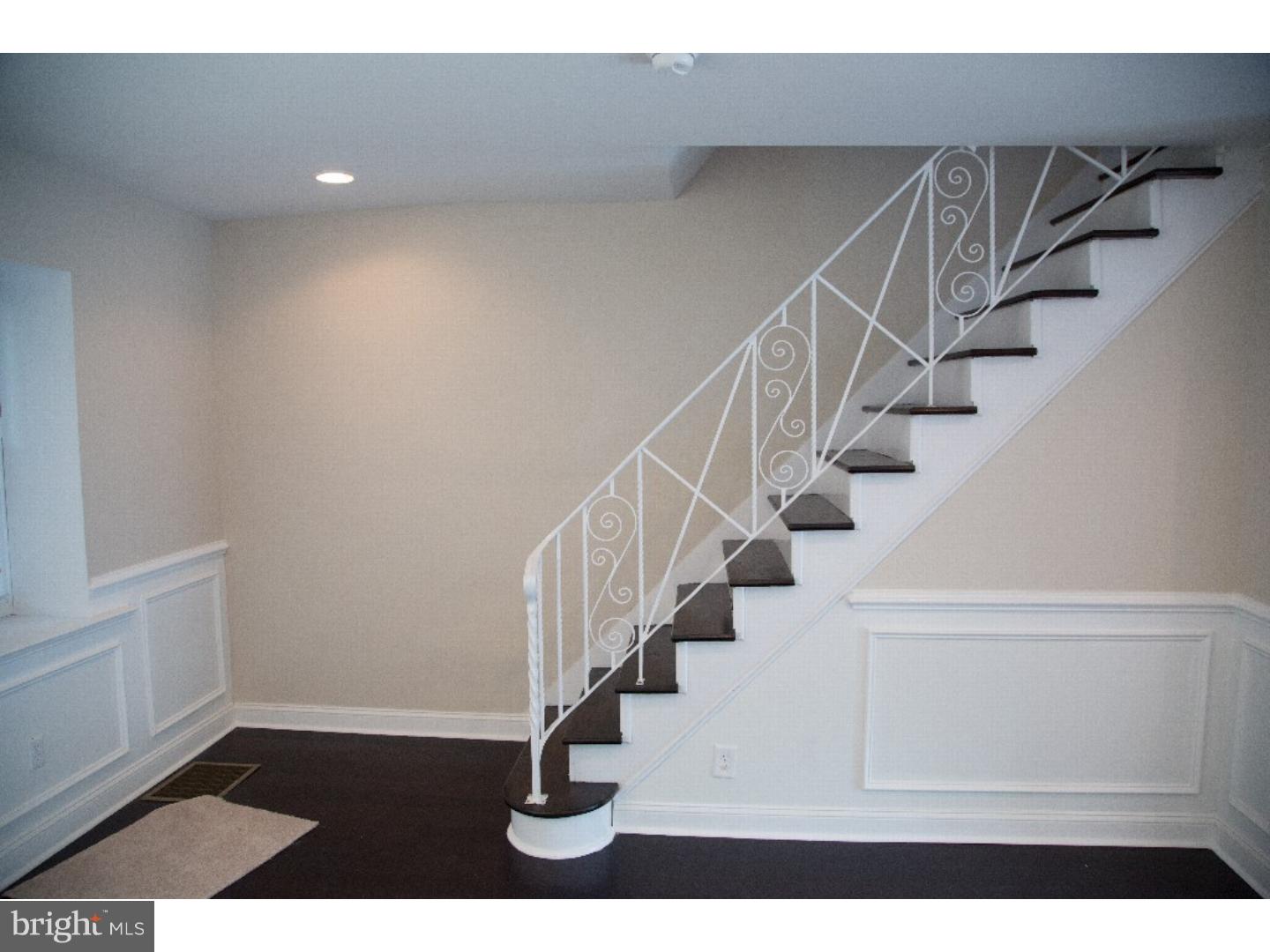 938 Flanders Road Philadelphia, PA 19151 - Photo 3 of 25 Gallery Image 3