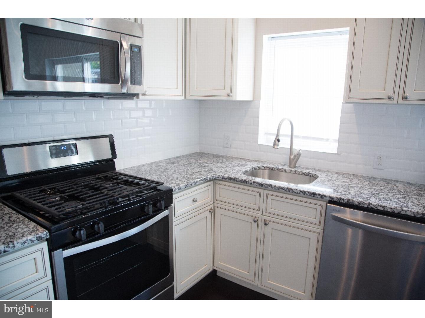 938 Flanders Road Philadelphia, PA 19151 - Photo 10 of 25 Gallery Image 10