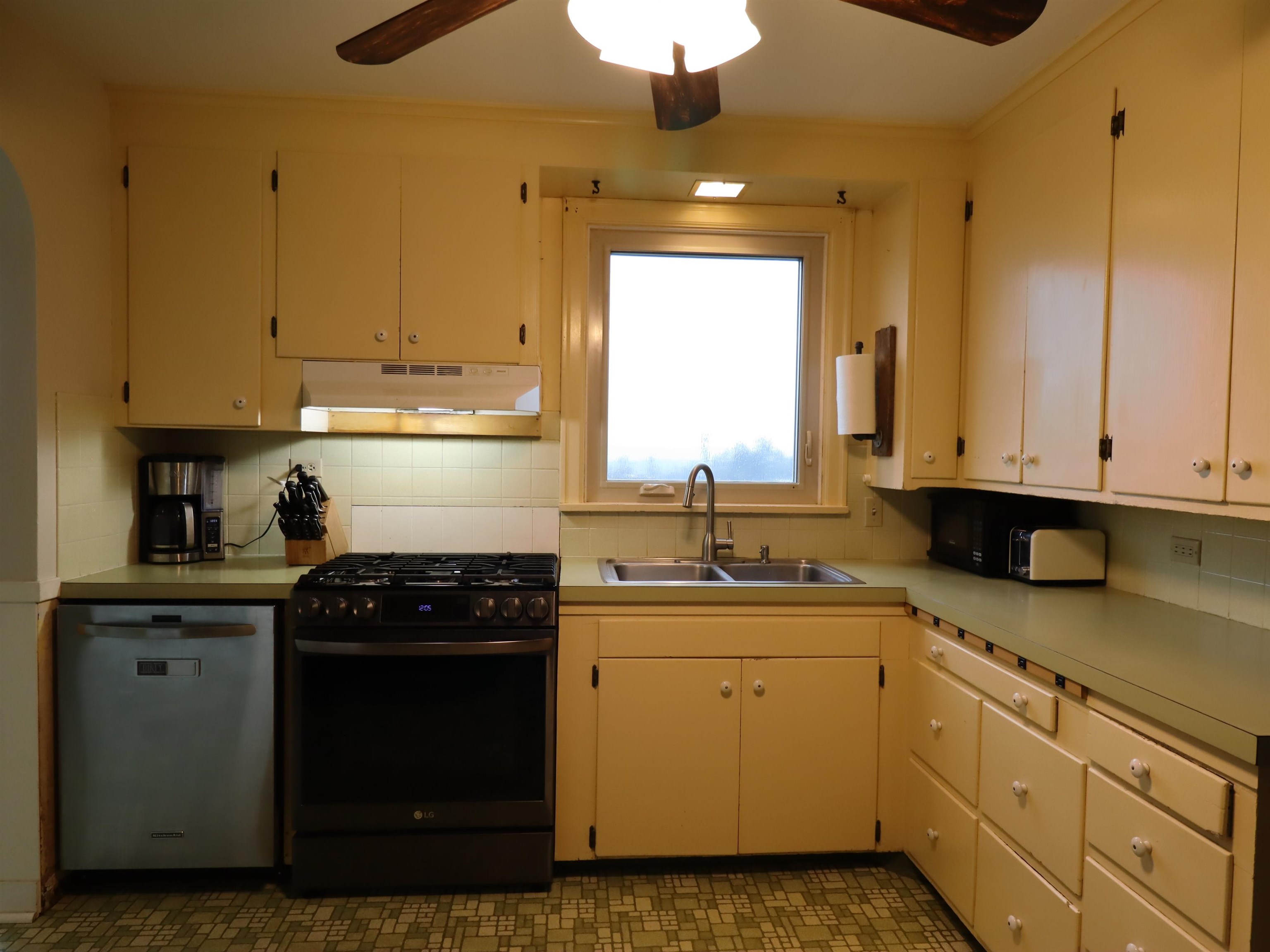 39919 South Farmington Road Latah, WA 99018 - Photo 36 of 50