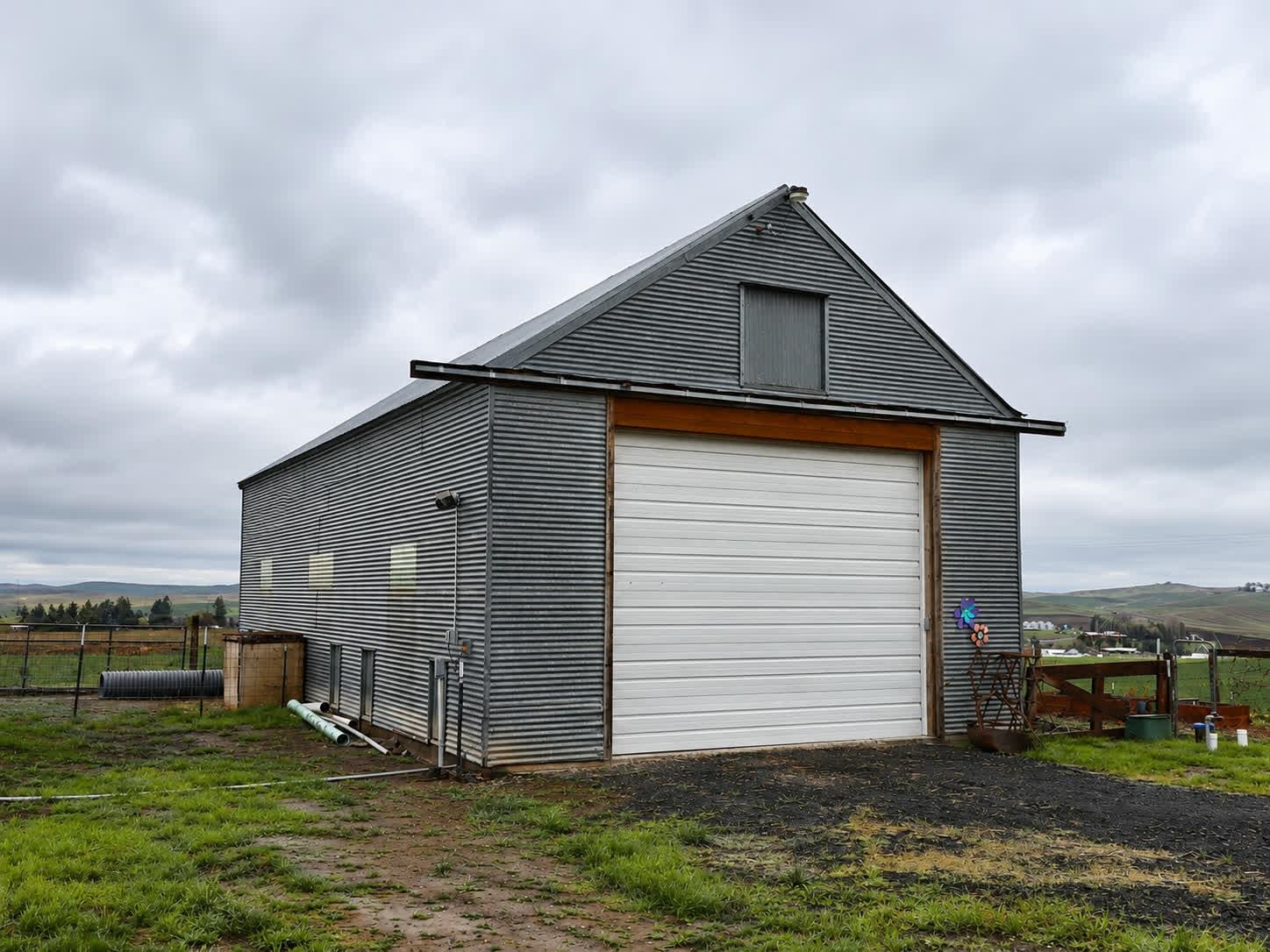 39919 South Farmington Road Latah, WA 99018 - Photo 5 of 35