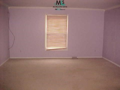476 Tanglewood Drive Rochester, MI 48309 - Photo 8 of 12 603677-7.JPG