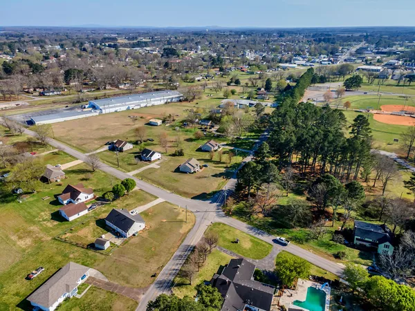 $282,900 | 26454 Austin Whitt Road, Ardmore, TN 38449