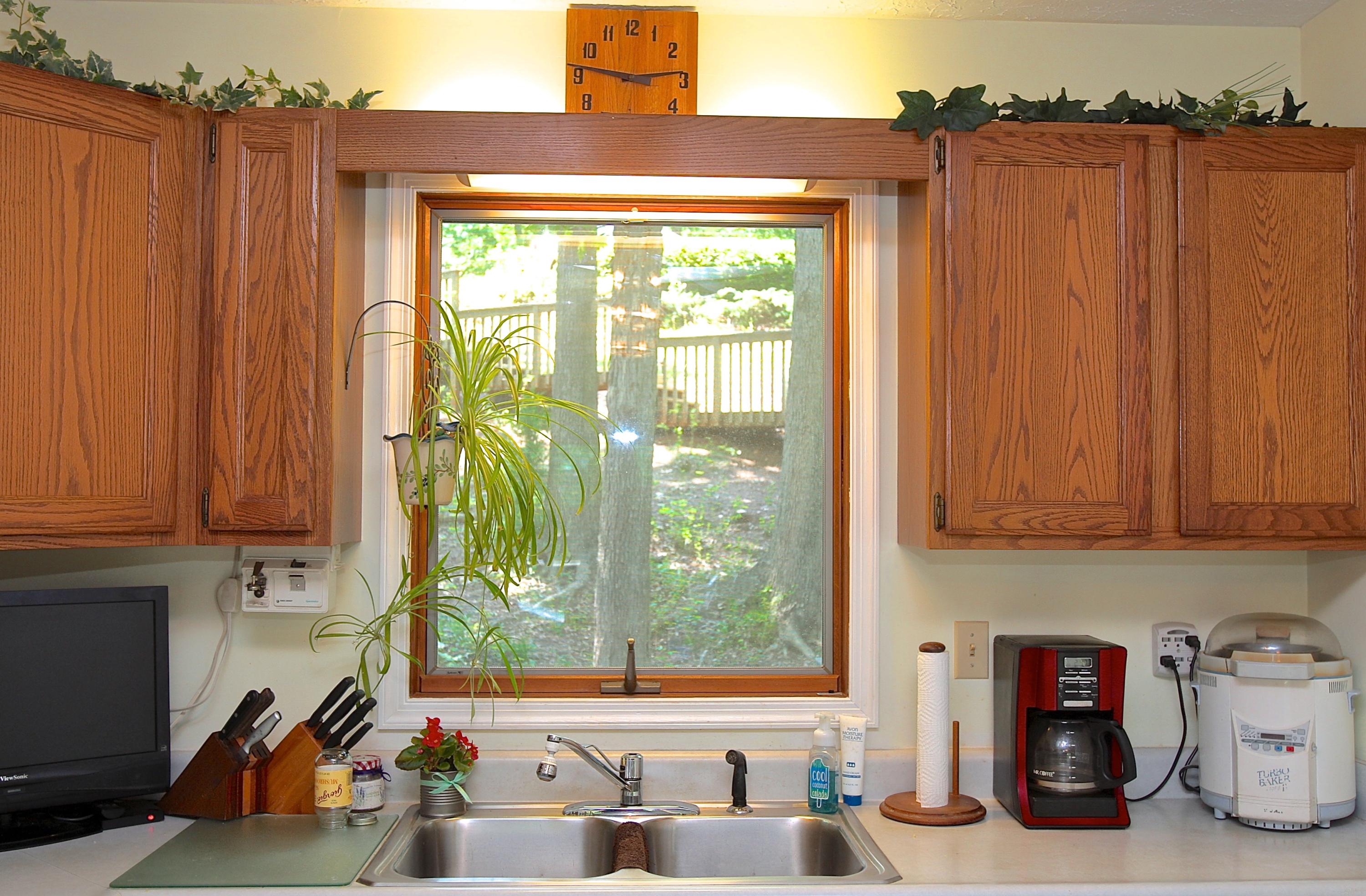 128 Thunder Ridge Road Huddleston, VA 24104 - Photo 28 of 88 Kitchen Views!