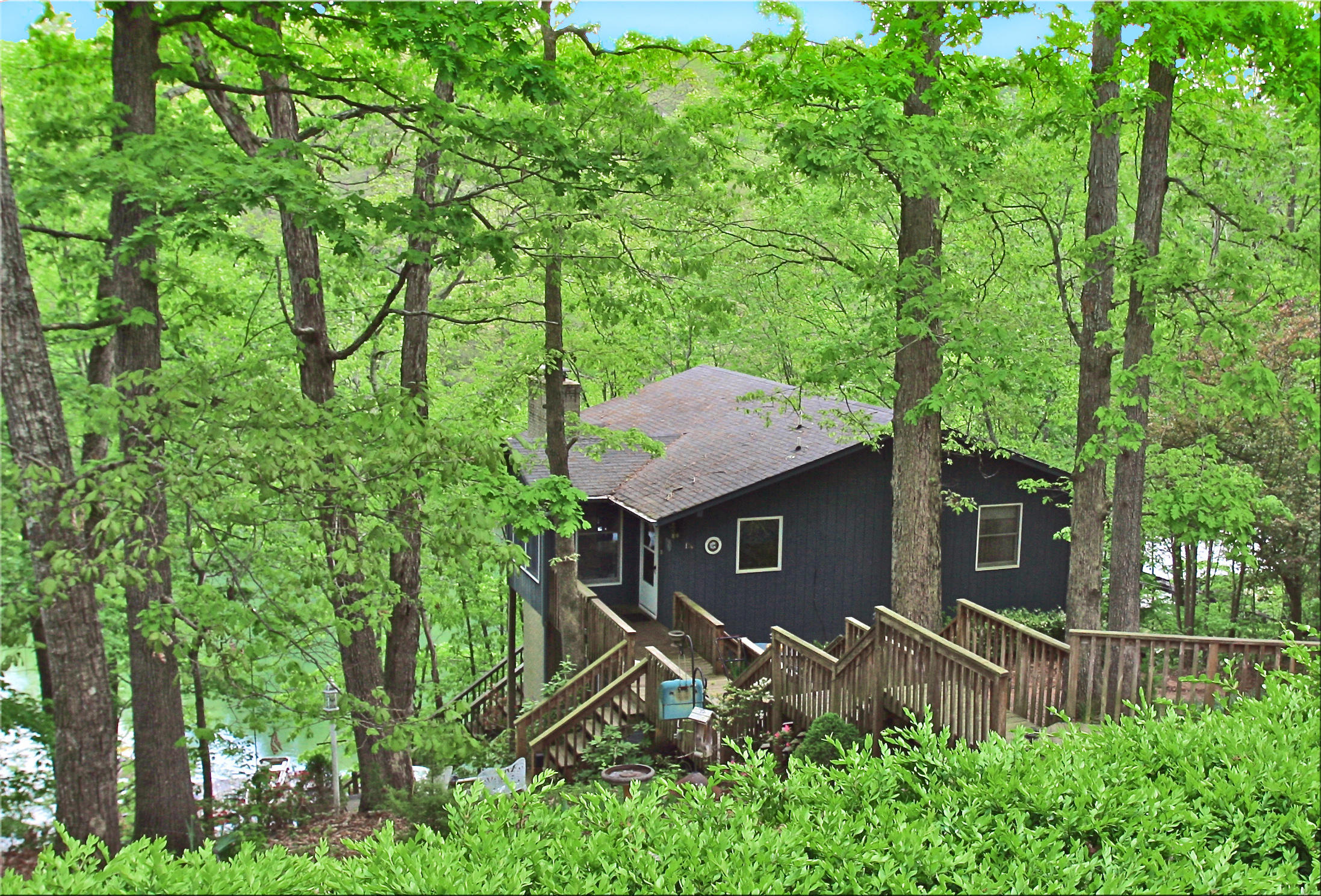 128 Thunder Ridge Road Huddleston, VA 24104 - Photo 10 of 88 TreeHouse...at the Lake!