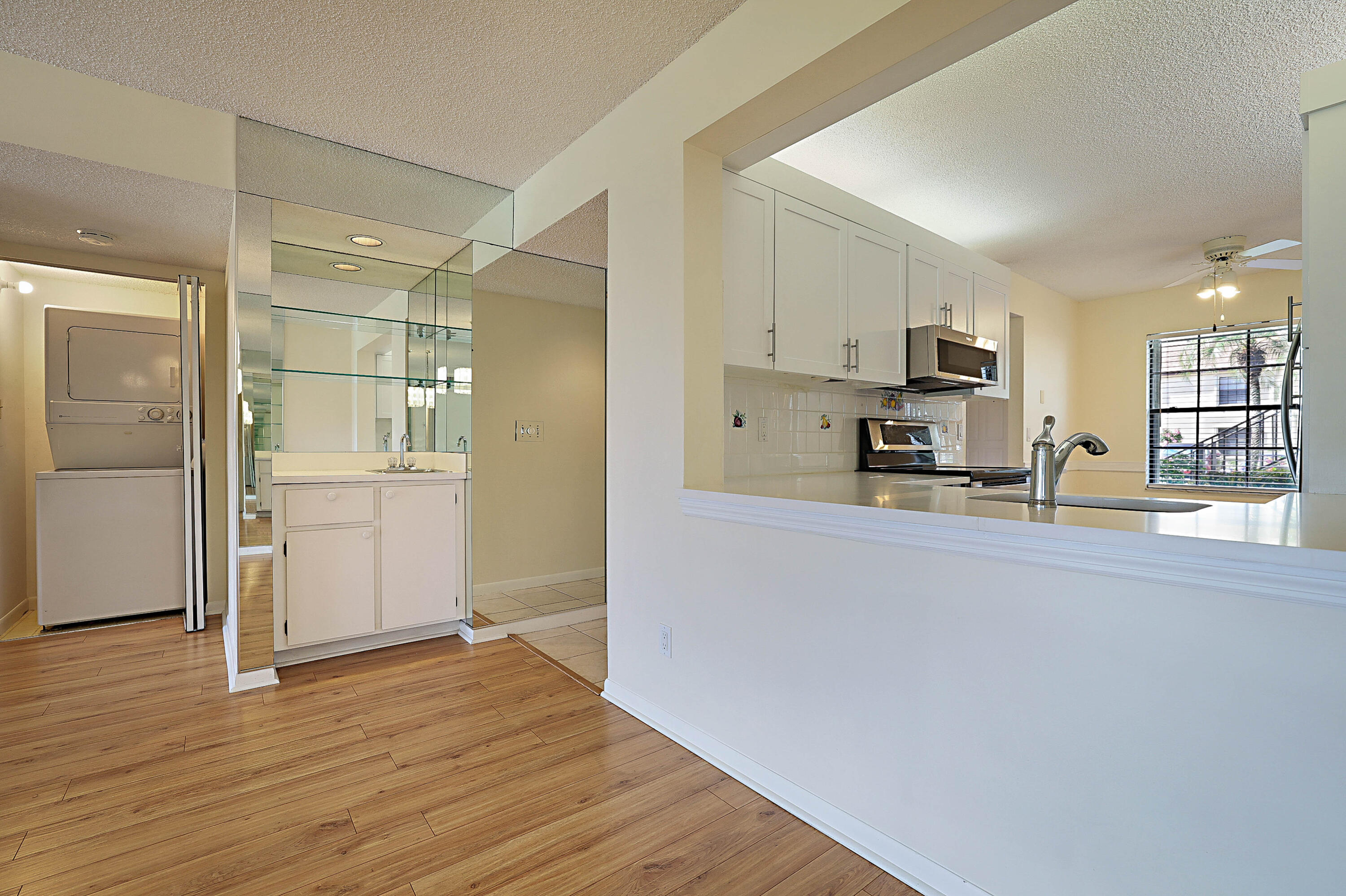 1201 Pinecrest Circle, Unit D Jupiter, FL 33458 - Photo 12 of 38 1201 Pinecrest Circle -8