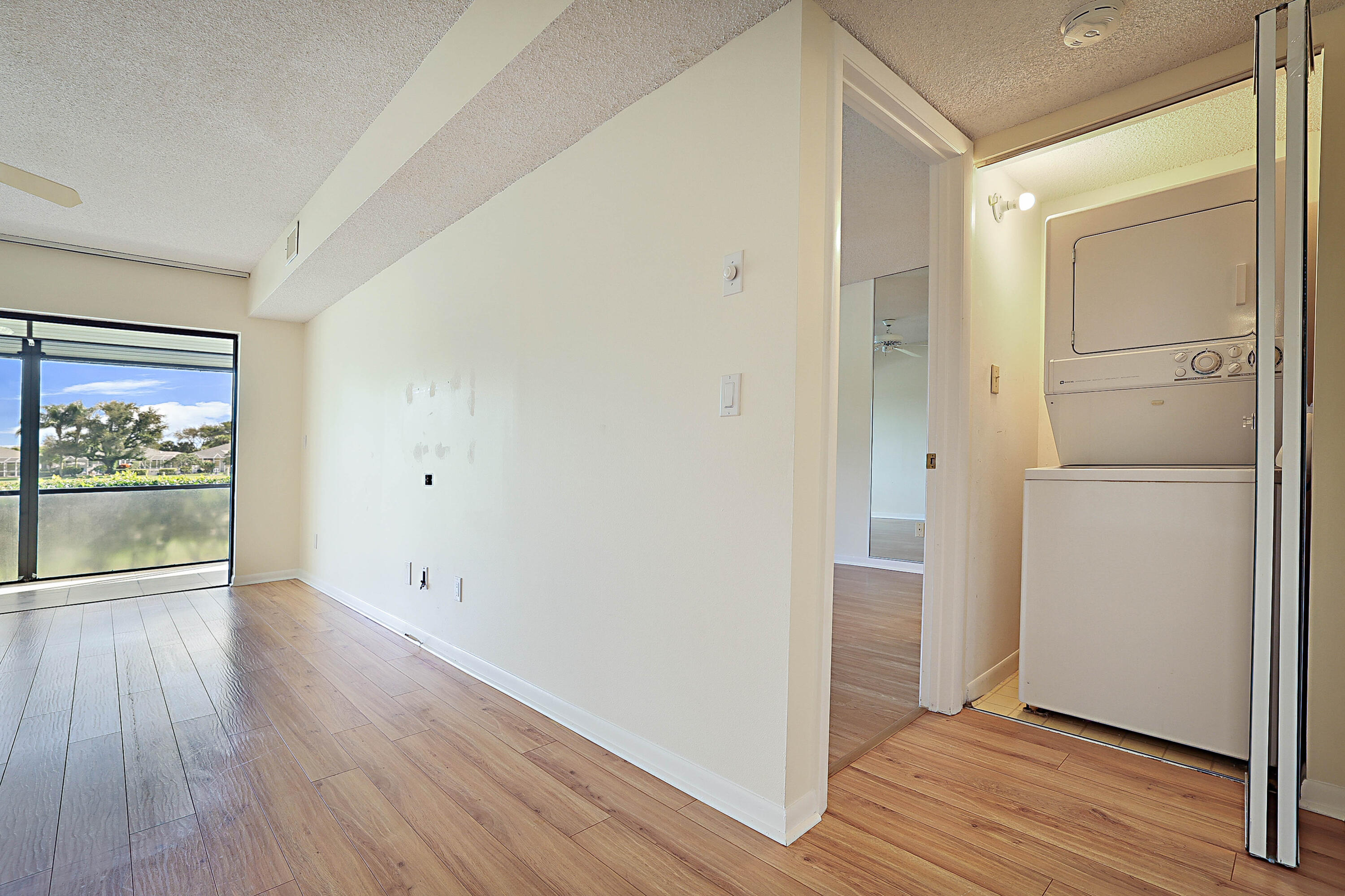 1201 Pinecrest Circle, Unit D Jupiter, FL 33458 - Photo 18 of 38 1201 Pinecrest Circle -23