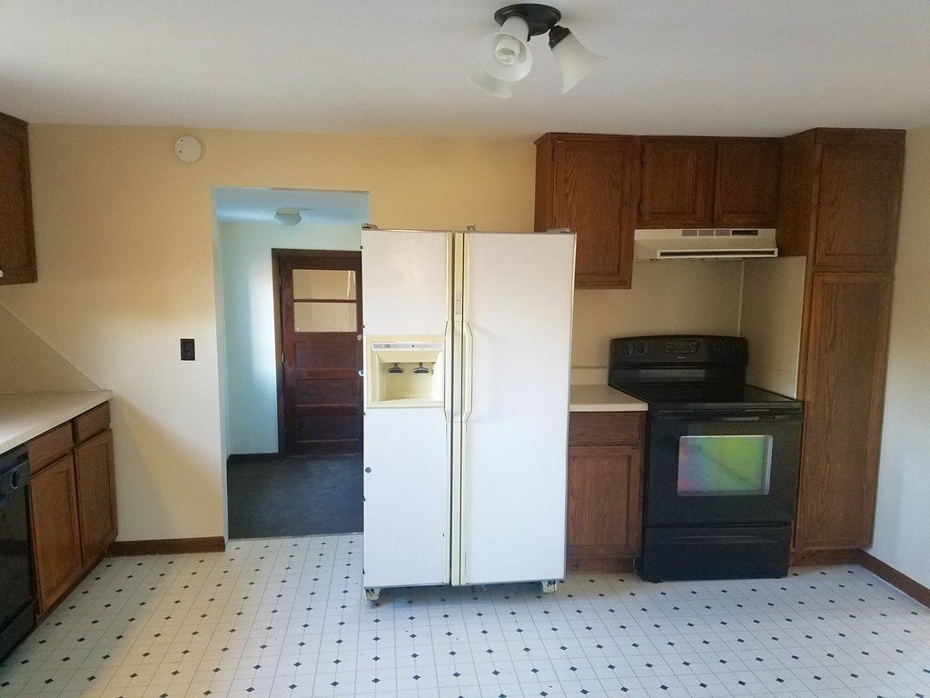 7960 East Jordan Road Mount Pleasant, MI 48858 - Photo 4 of 22 1829467-3.JPG