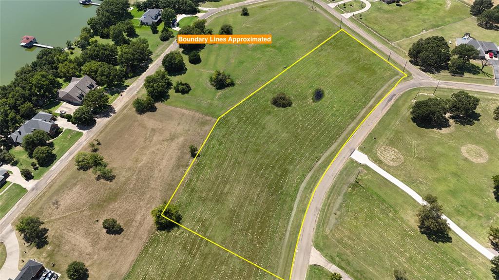 Lot 72-73 Tonkawa Trail Corsicana, TX 75109 - Photo 4 of 37 an aerial view of a swimming pool